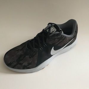 SOLD‼️Nike Trainers-Cool Gray Platinum Size 8